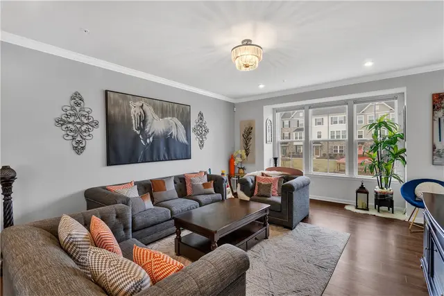 703 Truth Ln gallery image 8