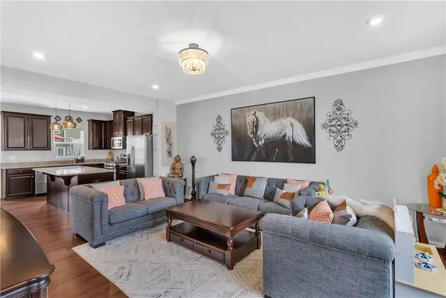703 Truth Ln gallery image 10