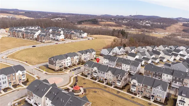 703 Truth Ln gallery image 38