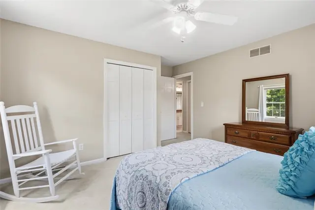 703 Willowcrest Dr gallery image 4
