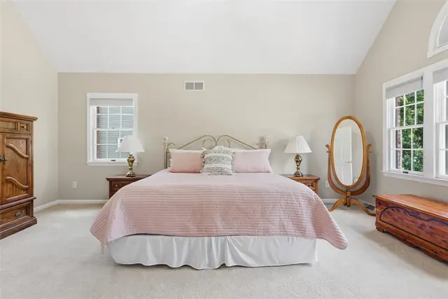 703 Willowcrest Dr gallery image 6