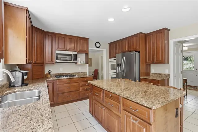703 Willowcrest Dr gallery image 23