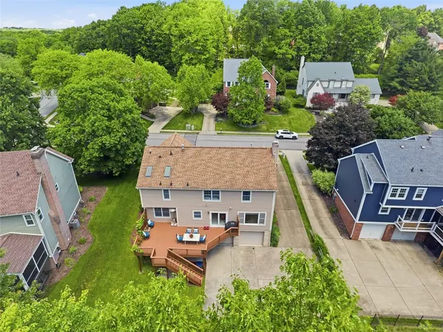 703 Willowcrest Dr gallery image 30