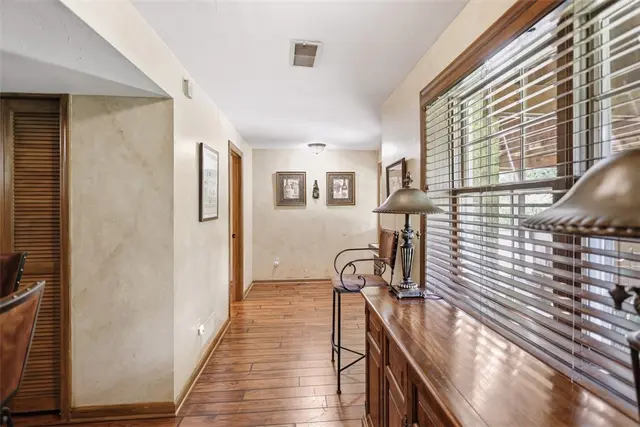703 Willowcrest Dr gallery image 45