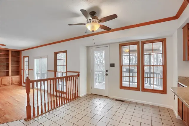 704 Helen Court gallery image 14