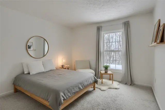 704 Helen Court gallery image 31