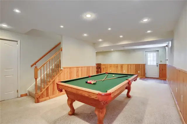 704 Helen Court gallery image 36