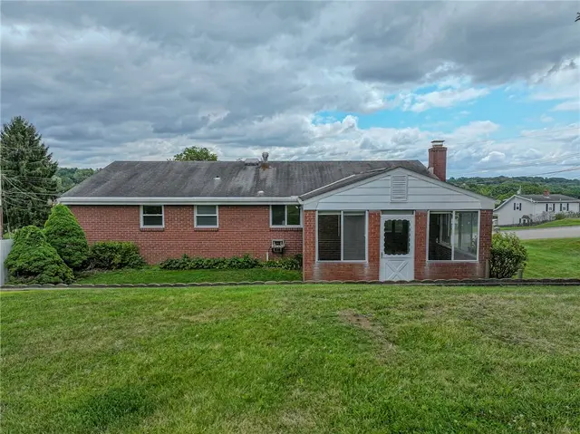 704 LIMESTONE DRIVE gallery image 32
