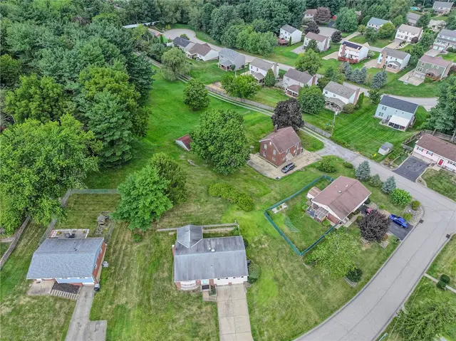 704 LIMESTONE DRIVE gallery image 38