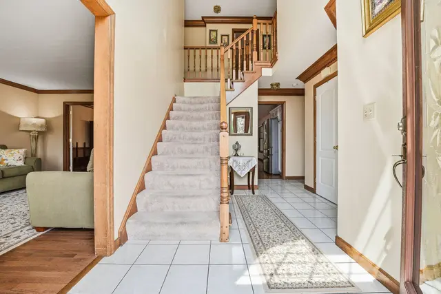 7045 Bennington Woods Dr gallery image 38