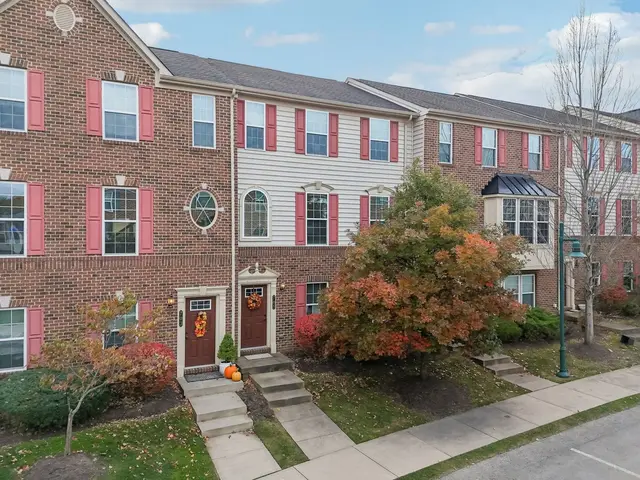 705 Broadmore LANE