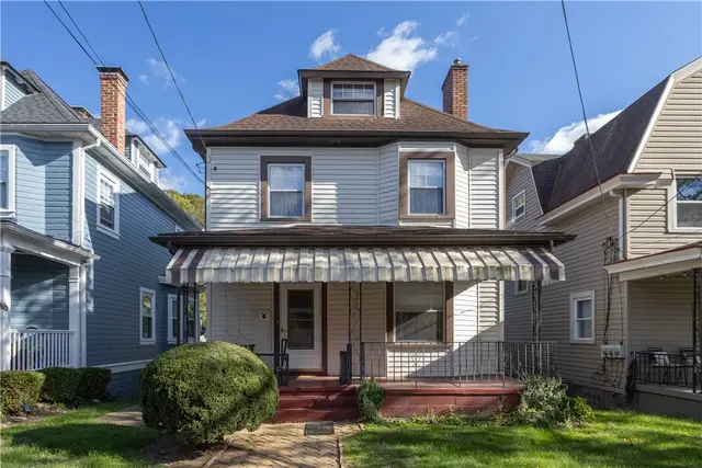 706 Nevin gallery image 2