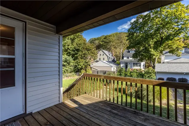 706 Nevin gallery image 6