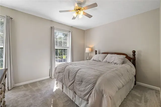 706 Williamsburg Ct gallery image 6