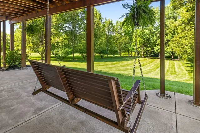 706 Williamsburg Ct gallery image 22