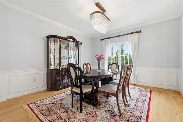 7063 Bennington Woods Dr gallery image 10