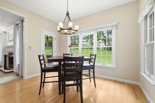 7063 Bennington Woods Dr gallery image 14