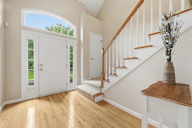 7063 Bennington Woods Dr gallery image 31