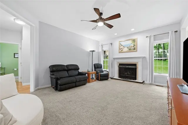 7063 Bennington Woods Dr gallery image 47