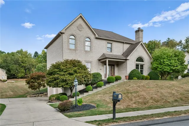 7069 Bennington Woods Dr gallery image 10