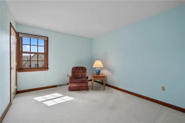 7069 Bennington Woods Dr gallery image 19