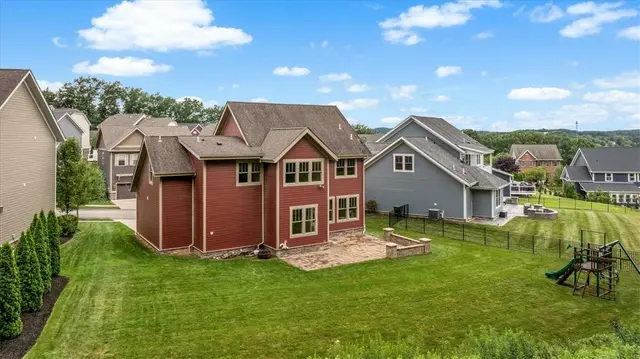 707 Onondaga Cir gallery image 11
