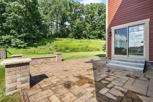 707 Onondaga Cir gallery image 31