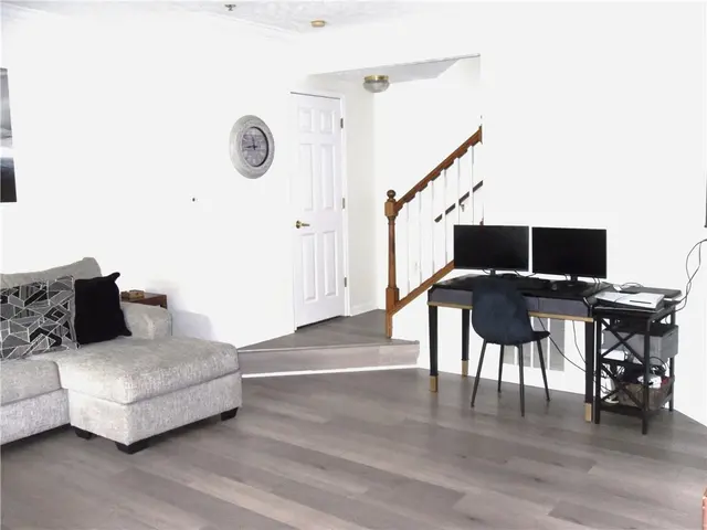 707 Sonie Drive gallery image 13