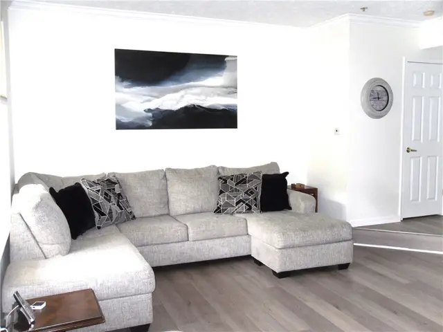 707 Sonie Drive gallery image 32
