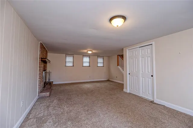708 Brookshire Dr gallery image 19