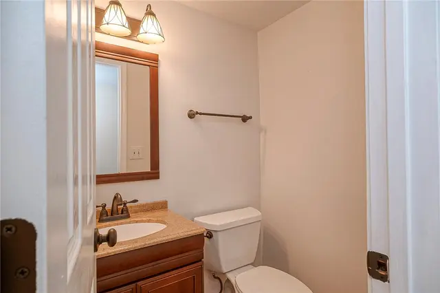 708 Brookshire Dr gallery image 21