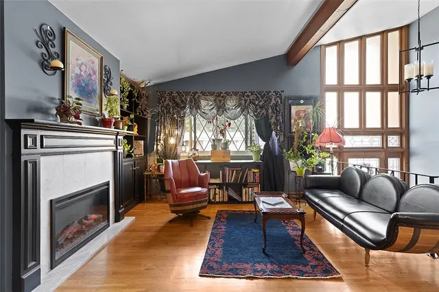 708 Mica Dr gallery image 11