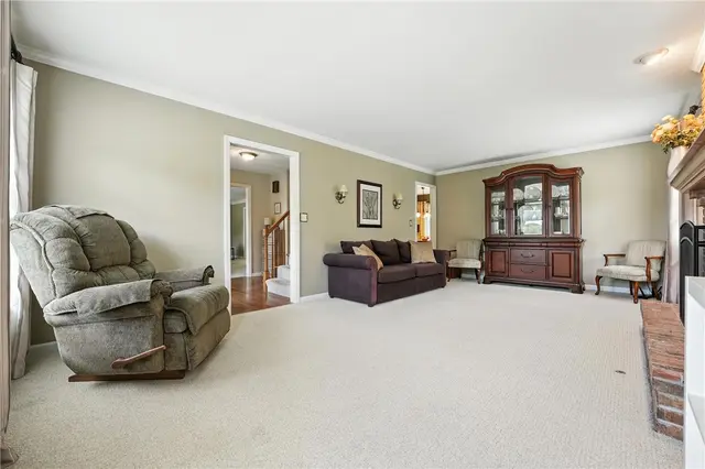 708 Reiser Court gallery image 7