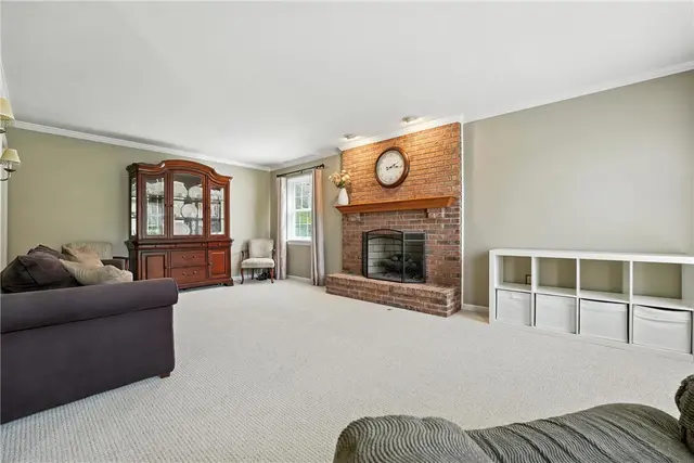 708 Reiser Court gallery image 9