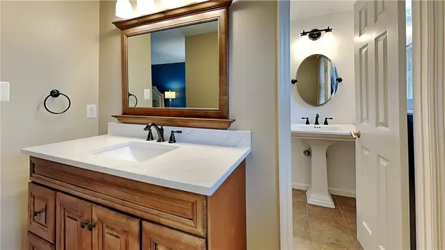 7102 Cresswyck Ct. gallery image 4
