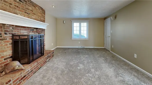 7102 Cresswyck Ct. gallery image 5