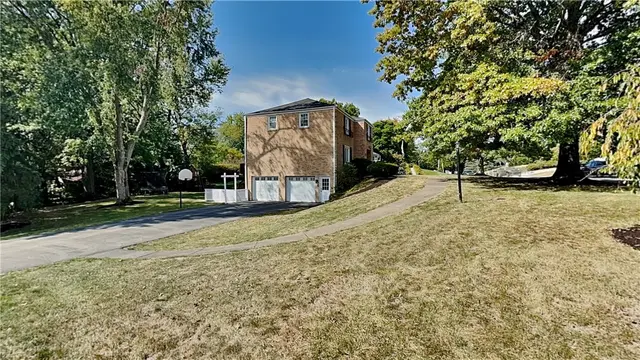 7102 Cresswyck Ct. gallery image 8