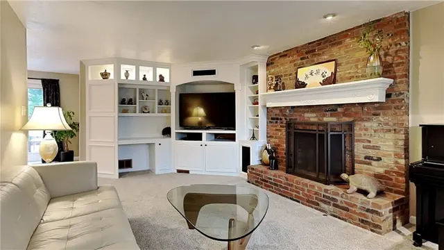 7102 Cresswyck Ct. gallery image 32