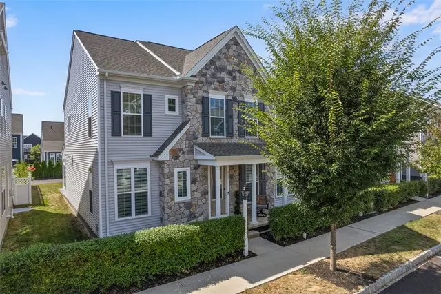 711 Withers Park Dr gallery image 2