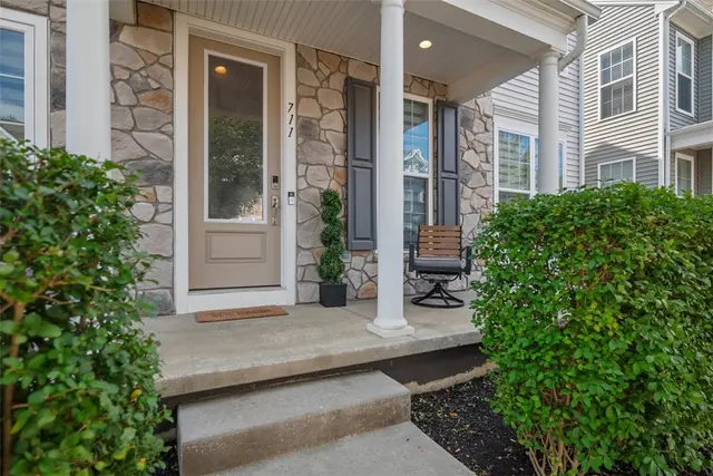 711 Withers Park Dr gallery image 5