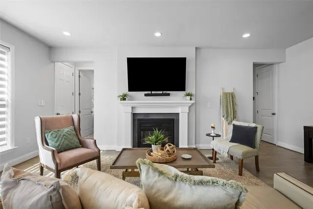 711 Withers Park Dr gallery image 21