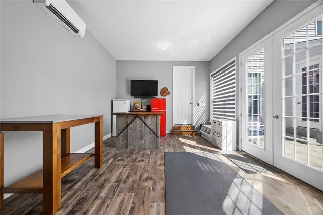 711 Withers Park Dr gallery image 45