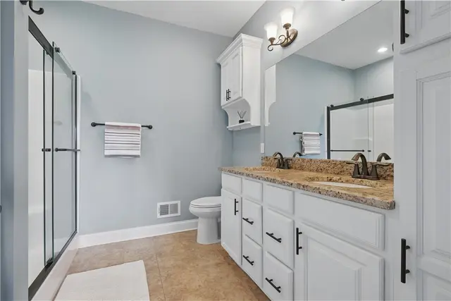 713 Crystal Spring Court gallery image 6