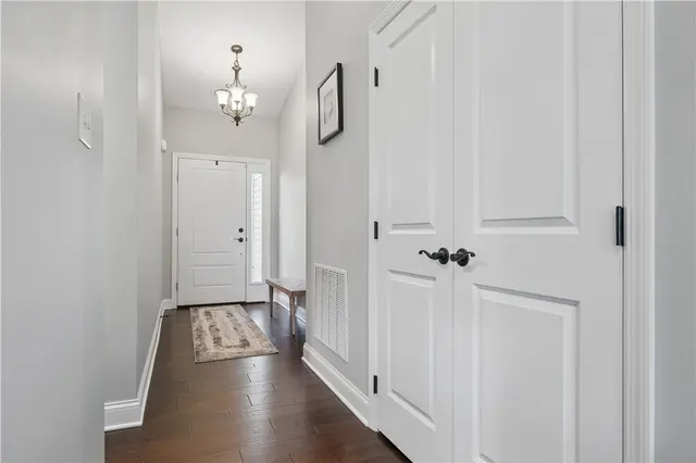 713 Crystal Spring Court gallery image 12