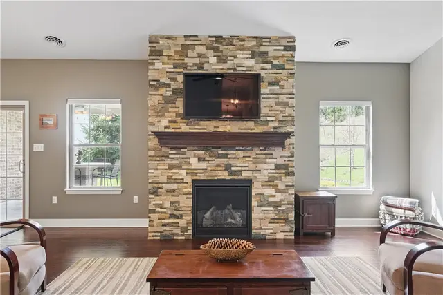 713 Crystal Spring Court gallery image 15