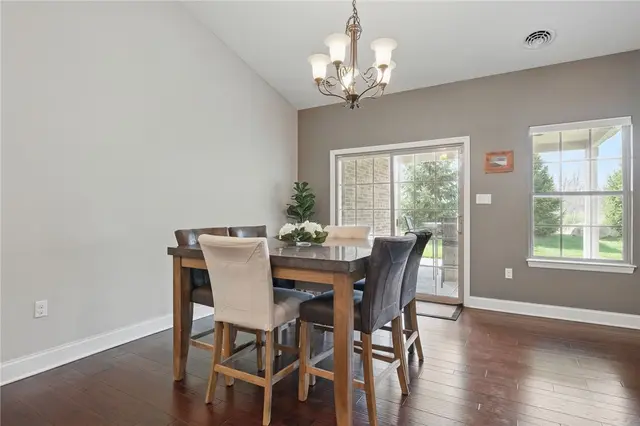 713 Crystal Spring Court gallery image 16