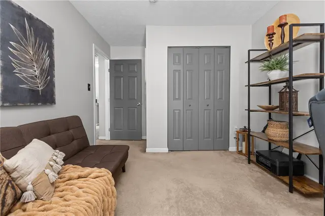 713 Norwegian Spruce Dr gallery image 6