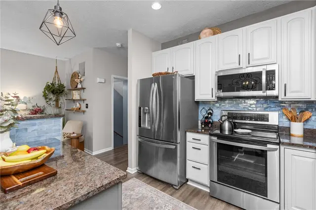 713 Norwegian Spruce Dr gallery image 27