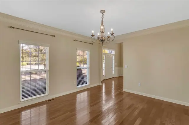 713 Seth Dr gallery image 11