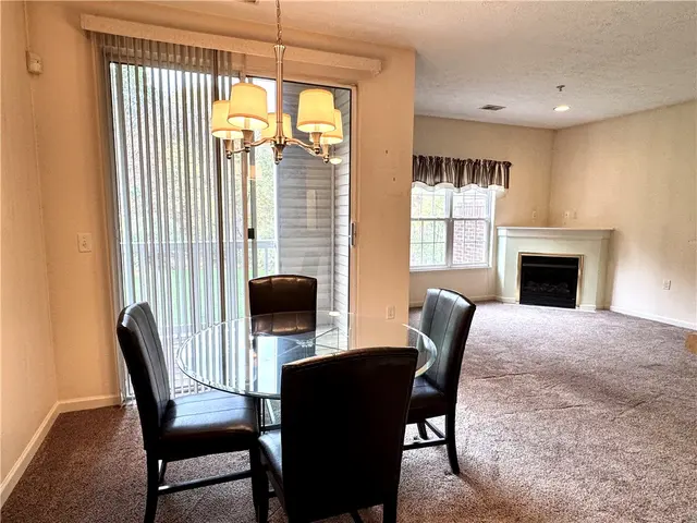 713 Stockton Ridge gallery image 3